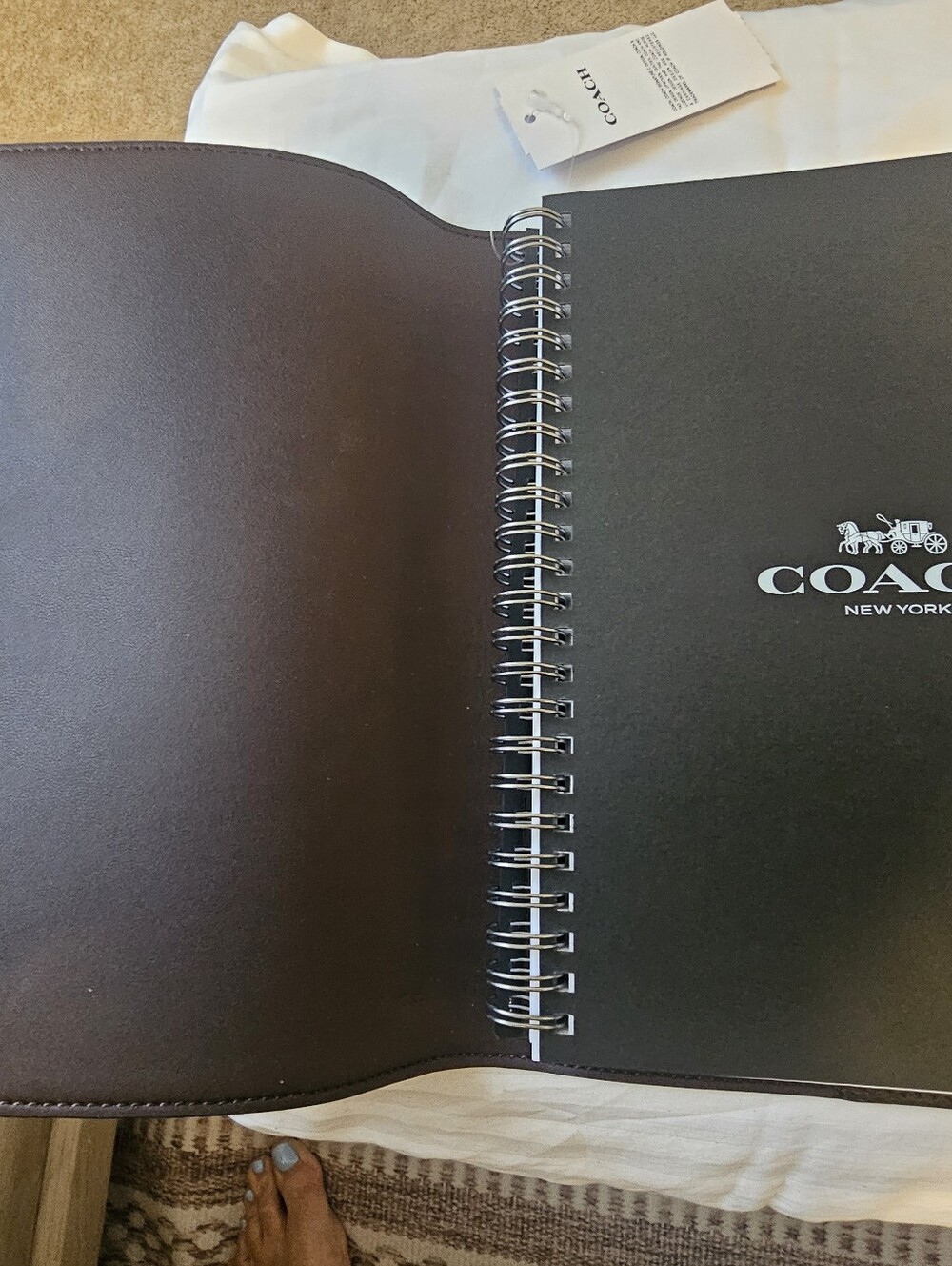 COACH NEW WITH TAGS! SNAP NOTEBOOK IN SIGNATURE CANVAS BROWN/BLACK WITH COACH NB - Picture 3 of 6